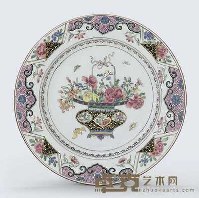 YONGZHENG (1723-35) A FAMILLE ROSE ‘NAPKIN-BORDER’ PLATE
